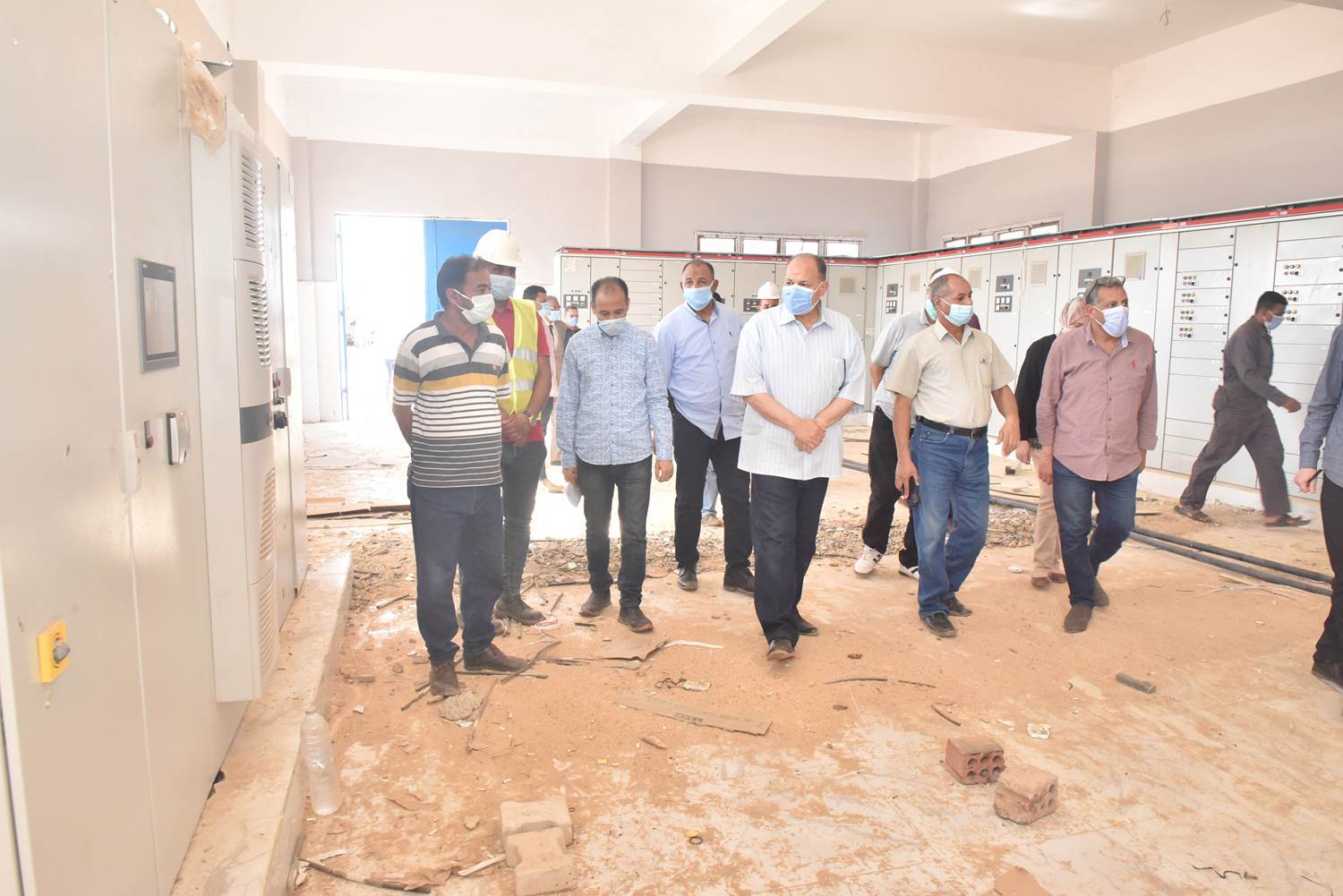 محافظ_أسيوط_يتفقد_أعمال_إنشاء_المرحلة_الثانية_من_محطة_صرف_صحي_عرب_المدابغ_(9)