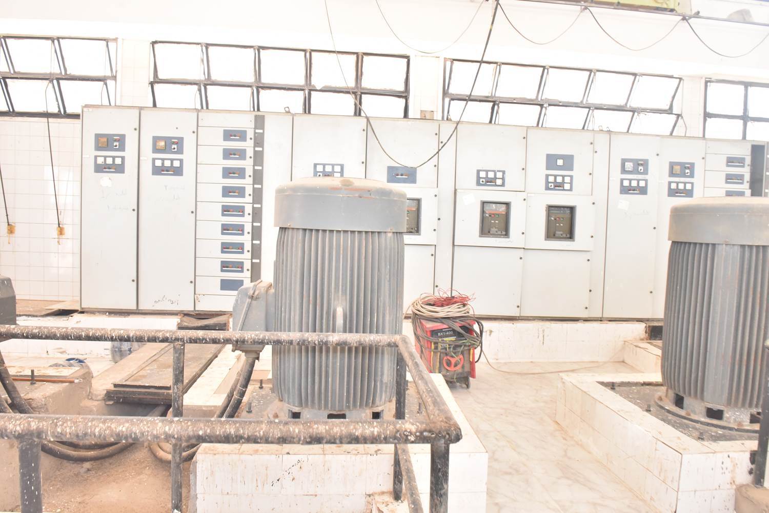 محافظ_أسيوط_يتفقد_محطة_رفع_صرف_صحي_الحما_وبعض_شبكات_الصرف_بمنفلوط_(6)