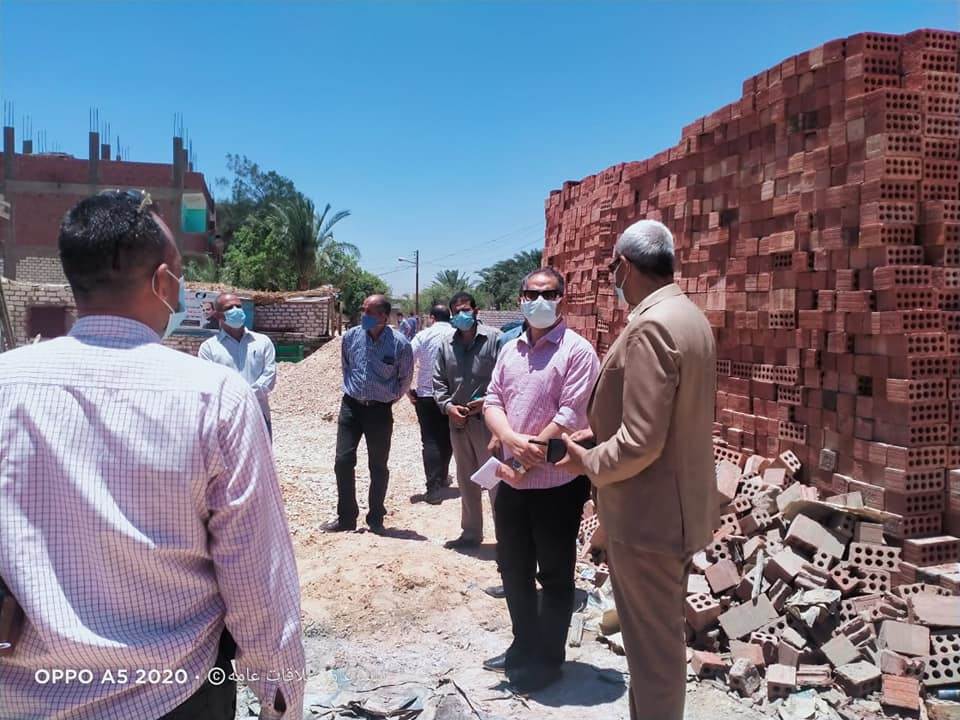 محافظ_أسيوط_يؤكد_على_متابعة_مشروعات_المبادرات_الرئاسية_ونائب_المحافظ_يتفقد_الأعمال_بالبداري_(4)