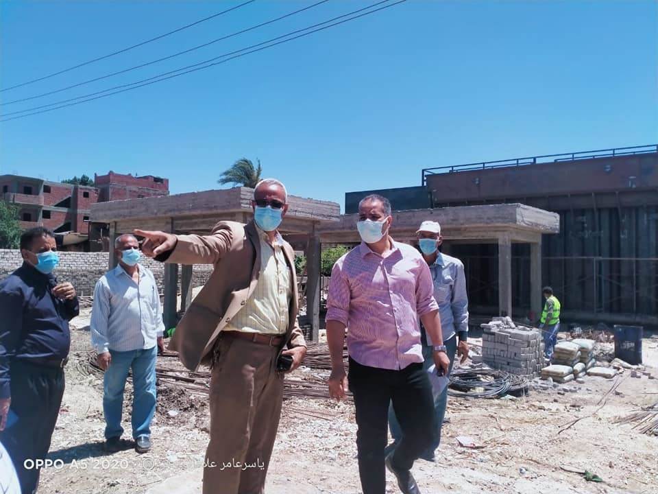 محافظ_أسيوط_يؤكد_على_متابعة_مشروعات_المبادرات_الرئاسية_ونائب_المحافظ_يتفقد_الأعمال_بالبداري_(5)