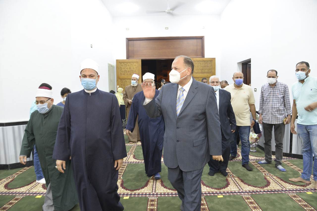 محافظ_أسيوط_يفتتح_مسجد_الرحمن_بمدينة_أسيوط_الجديدة_(5)