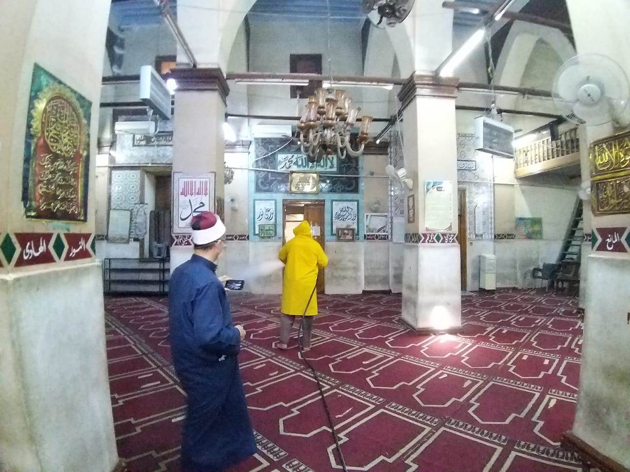 استمرار_حملات_تعقيم_وتطهير_المساجد_قبل_صلاة_الجمعة_(1)