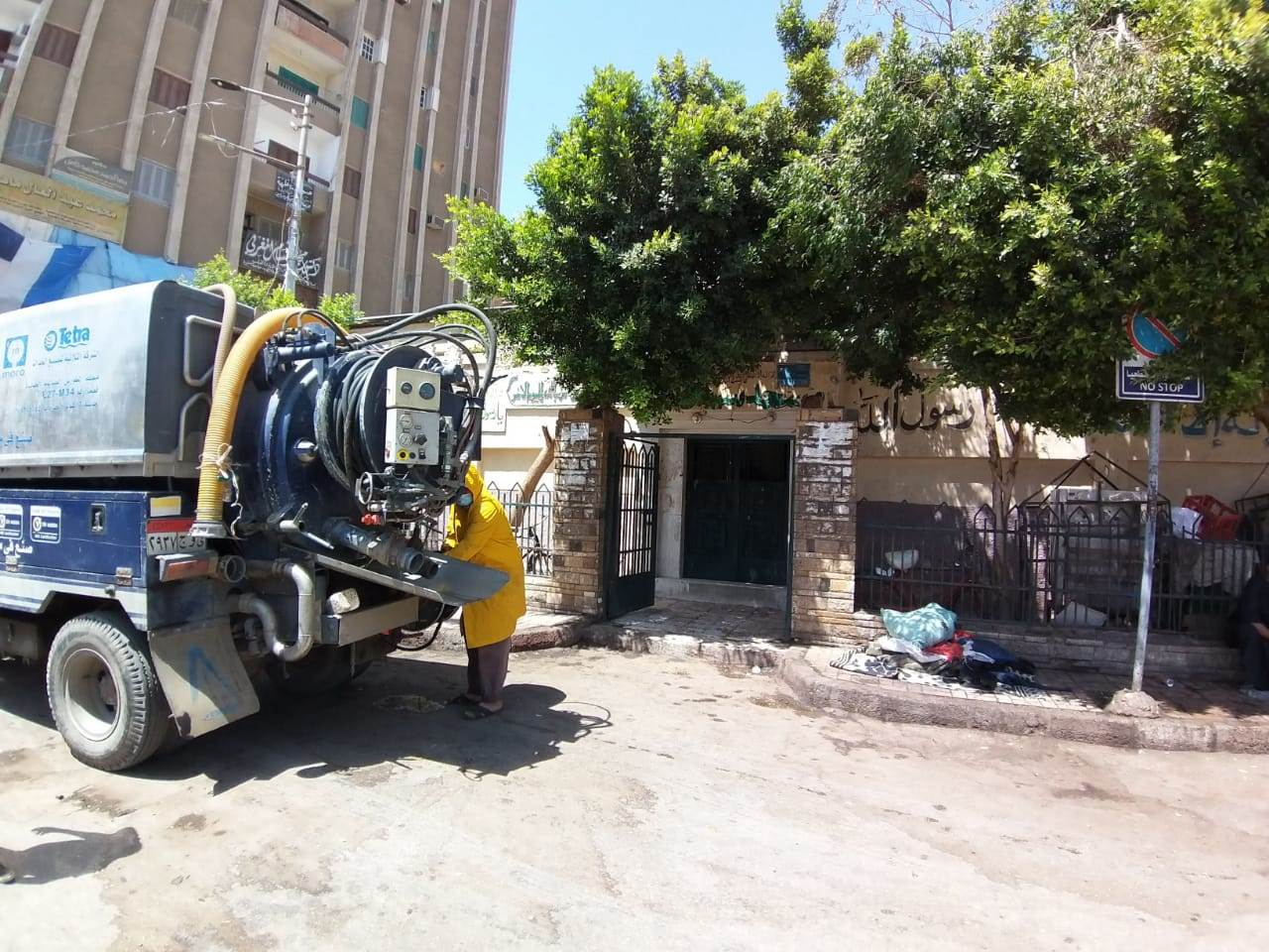 استمرار_حملات_تعقيم_وتطهير_المساجد_قبل_صلاة_الجمعة_(11)