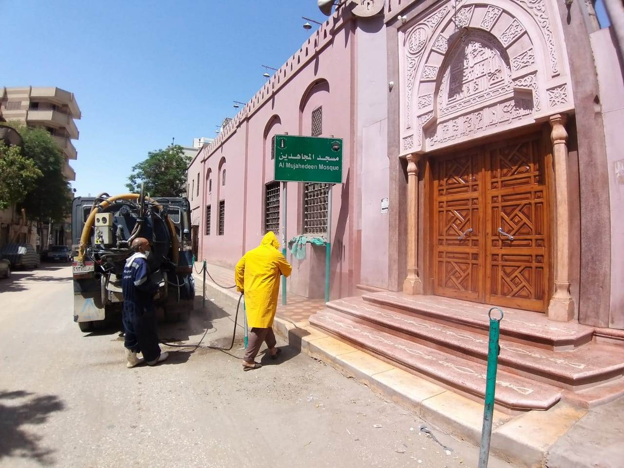 استمرار_حملات_تعقيم_وتطهير_المساجد_قبل_صلاة_الجمعة_(5)