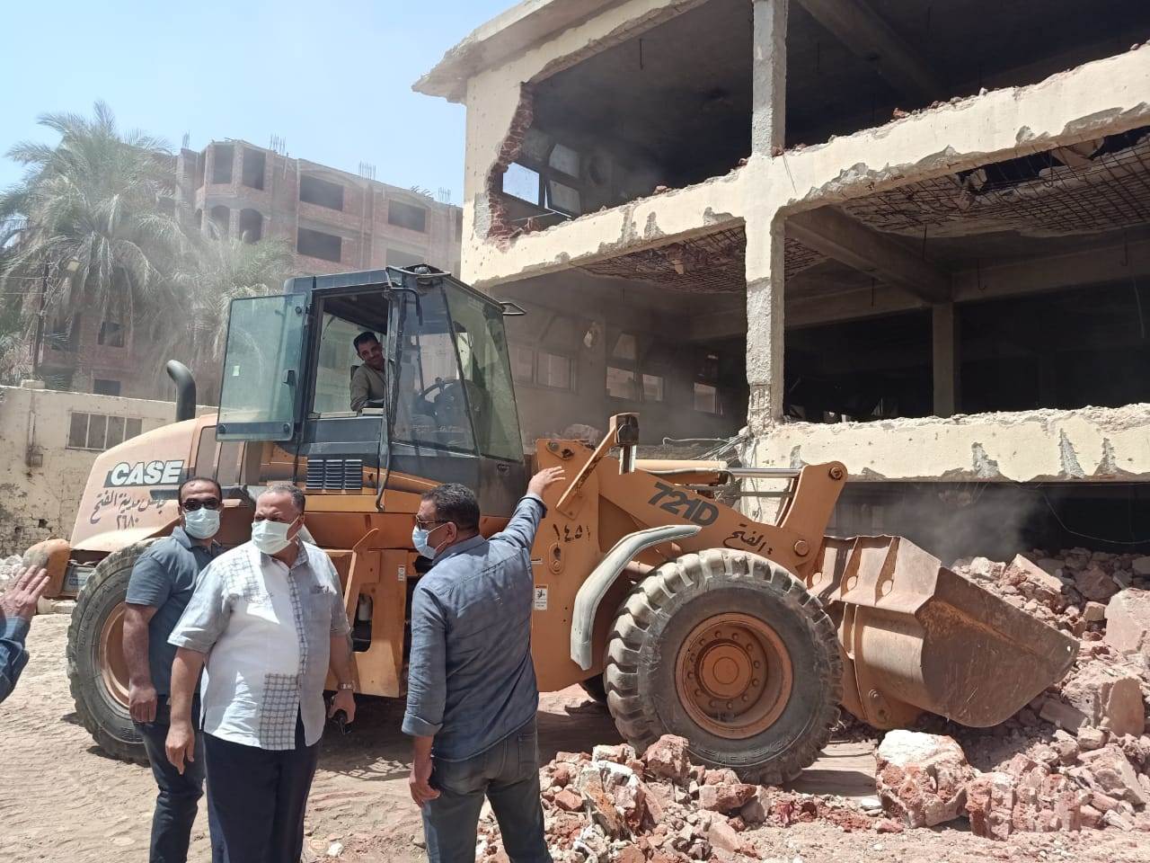 السكرتير_المساعد_يتفقد_مشروعات_حياة_كريمة_بالفتح_والساحل_(7)