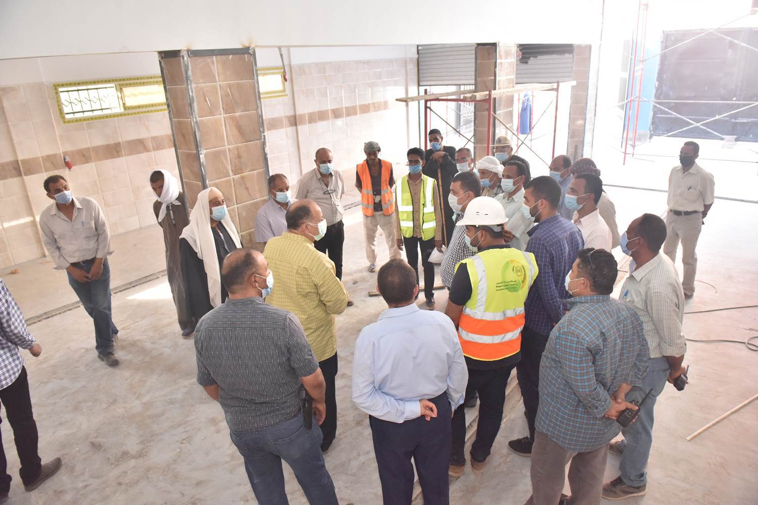 محافظ_أسيوط_يتفقد_انشاء_مدرسة_التناغة_الشرقية_الثانوية_ووحدة_اطفاء_بساحل_سليم_(15)