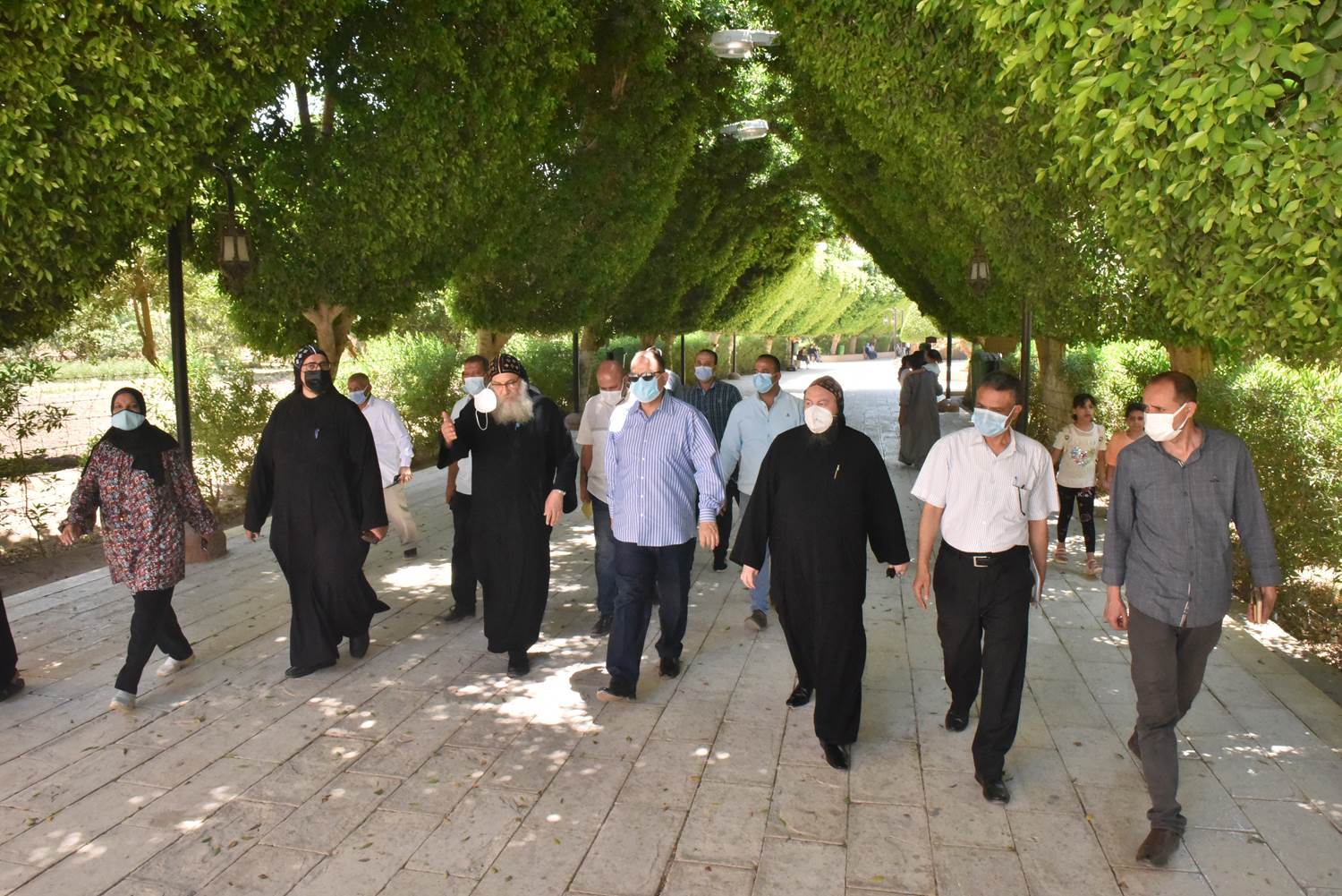 محافظ_أسيوط_يتفقد_تطوير_مسار_رحلة_العائلة_المقدسة_بالقوصية_ويزور_الدير_المحرق_(7)