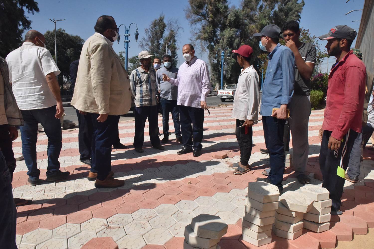 محافظ_أسيوط_يتفقد_تطوير_بعض_الشوارع_بحي_غرب_(6)