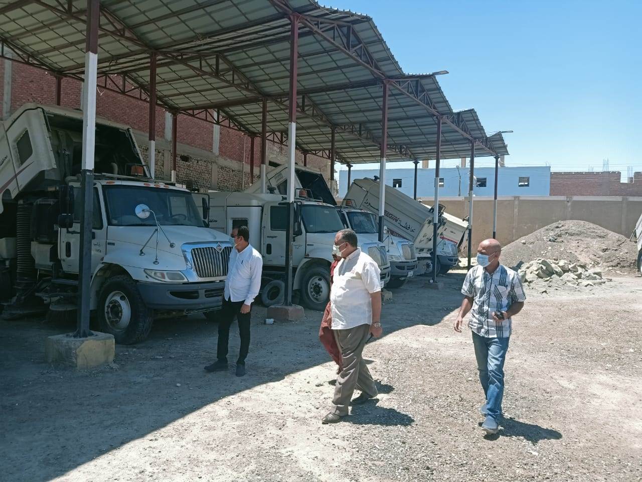 السكرتير_المساعد_يتابع_الحملة_الميكانيكية_حي_شرق_وغرب_والانقاذ_السريع_(8)