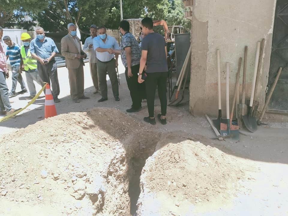 إحلال_وتجديد_مواسير_مياه_الشرب_الإسبستوس_إلى_بلاستيك_بقرية_النواورة_بالبداري_(3)