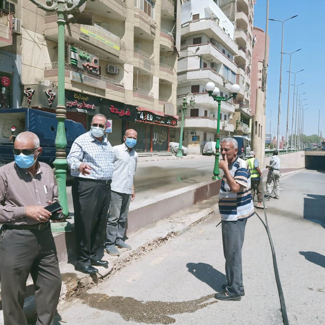 استكمال_أعمال_النظافة_والتطوير_ورفع_كفاءة_الانفاق_والسكرتير_المساعد_يتابع_حملة_نظافة_بنفق_الزهراء_(8)