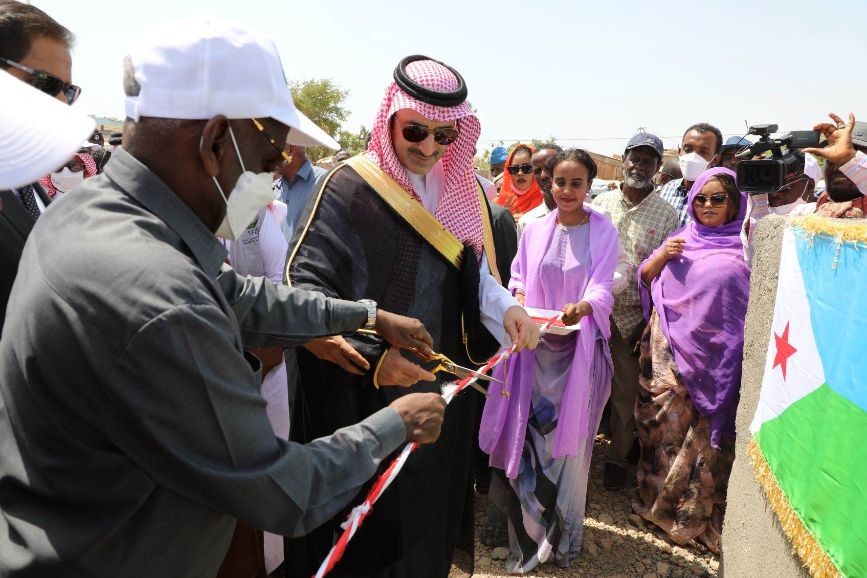 CEO_of_SFD_inaugurated_a_new_project_to_supply_clean_drinking_water_in_Djibouti_(Photo_-_AETOSWire)_1645164768_(1)