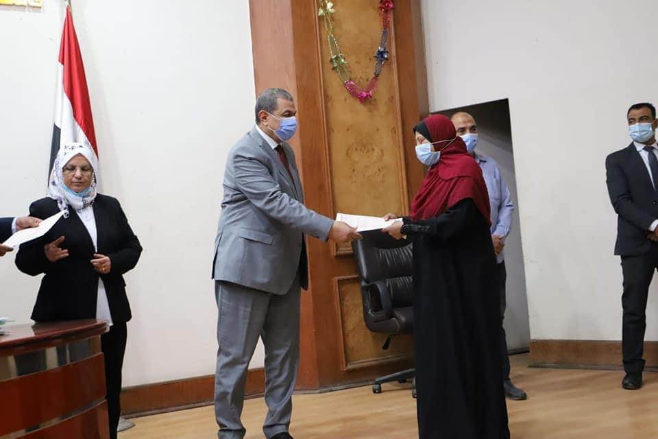 EE5C9653-1C8F-4D3E-9529-CC5E87037C4F EE5C9653-1C8F-4D3E-9529-CC5E87037C4F