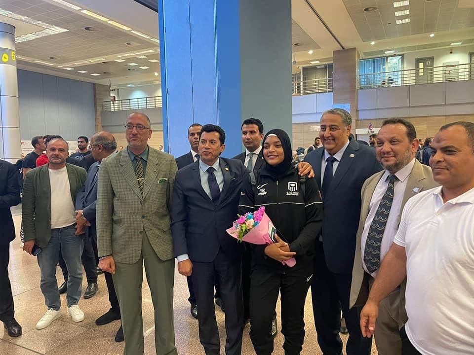 FE925D33-9941-4F03-A16D-D468D7622088 FE925D33-9941-4F03-A16D-D468D7622088