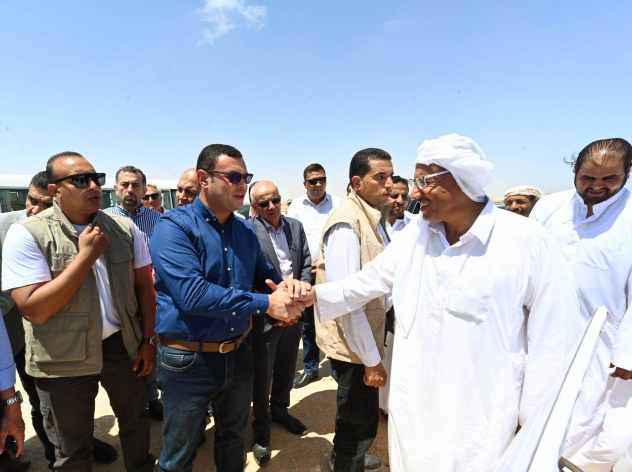 ازيك___قريبك_العرجاني___أنا_وزير_الإسكان_الجديد___معندكش_شركة_امسك_مجلس_إدارتها_بعد_ما_أطلع_من_الوزارة ازيك___قريبك_العرجاني___أنا_وزير_الإسكان_الجديد___معندكش_شركة_امسك_مجلس_إدارتها_بعد_ما_أطلع_من_الوزارة