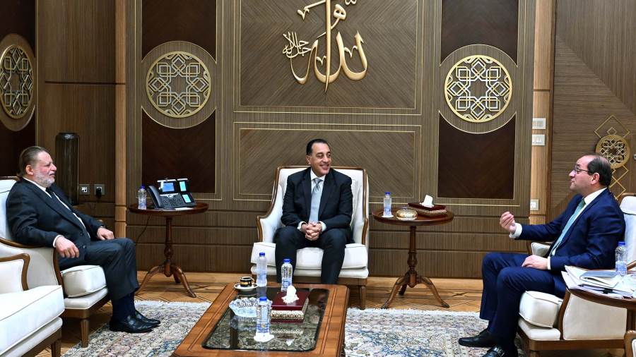 مدبولي: تعزيز التنسيق بين السياسات المالية والنقدية لدعم الاقتصاد