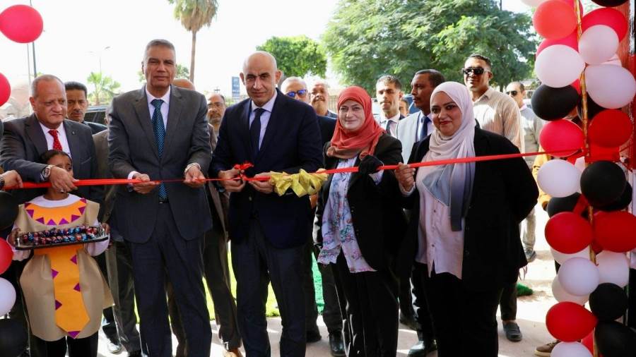 عبداللطيف: تطوير مدرسة أحمد أبا زيد الرسمية للغات لتعزيز جودة التعليم بأسوان