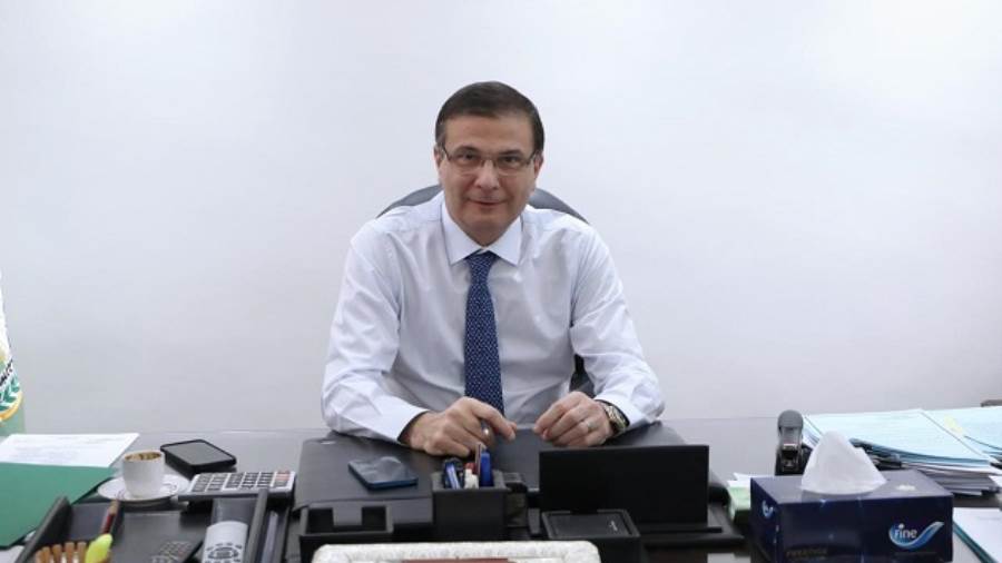 علاء فاروق وزير الزراعة.. سند الفلاحين في ربوع المحروسة  