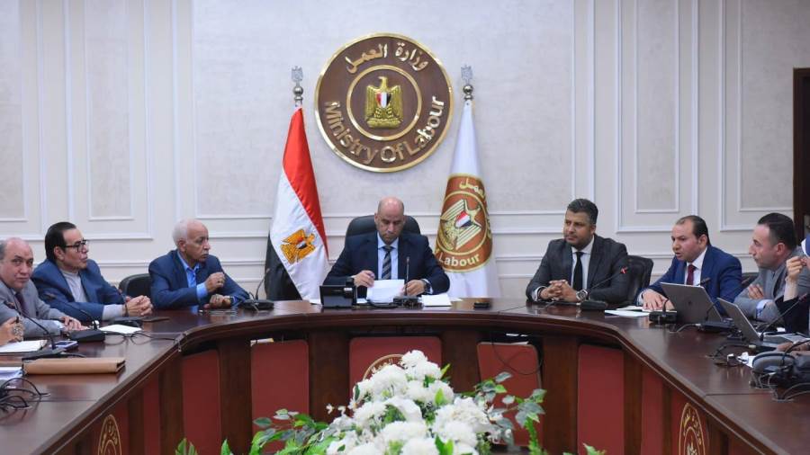 وزير العمل يترأس اجتماع المجلس الأعلى للتشاور الاجتماعي في مجال العمل