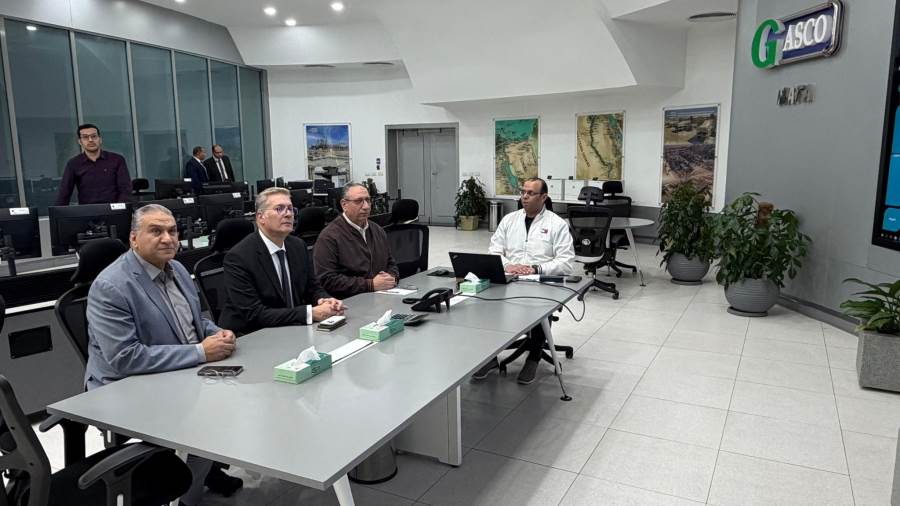 وزير البترول يتابع جاهزية الشبكة القومية للغاز الطبيعي “NATA”