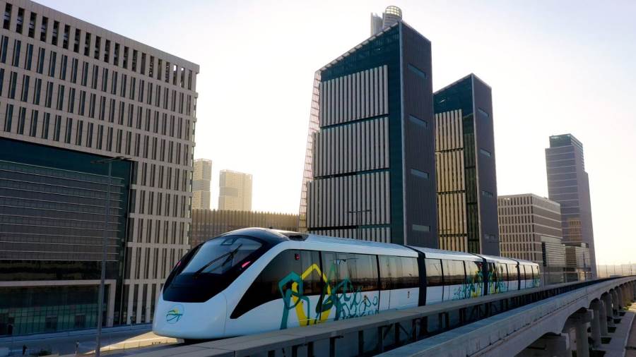 الرئيس عبد الفتاح السيسي رئيس الجمهورية يفتتح مشروع مونوريل شرق النيل 