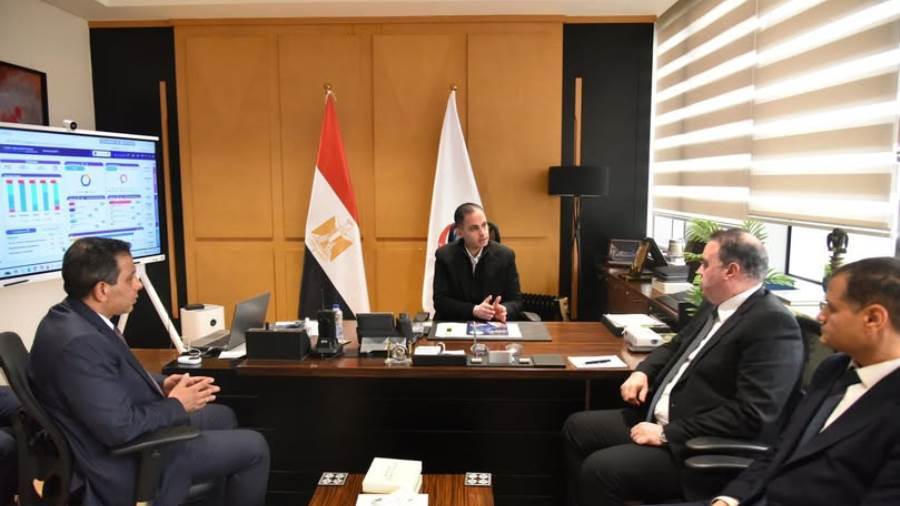 الصحة تبحث مع شركة «خبير» ميكنة الخدمات الصحية 