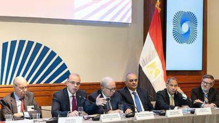 د.محمد فريد: رقمنة شاملة للإجراءات والتوسع في المناطق الاستثمارية لتوطين الصناعة 