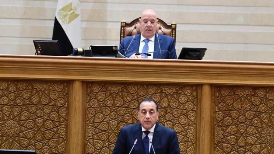 رئيس الوزراء: رفع الحد الأدنى للأجور لـ8000 جنيه وزيادة للرواتب بنسبة 21%