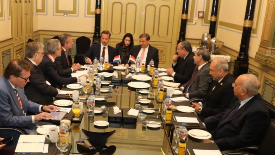 تعاون مصري هولندي لإنشاء نظام متكامل لإنتاج التقاوي وتحديث نظم الري والتربة
