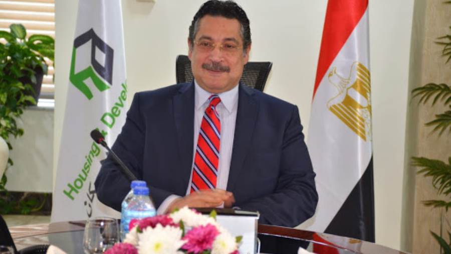 أنباء عن رحيل حسن غانم عن بنك التعمير والإسكان