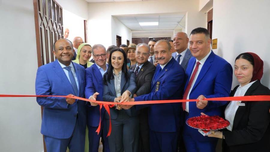 وزيرة التضامن تقرر ضم مستشفي مدينة نصر لمشروع "تكافل"