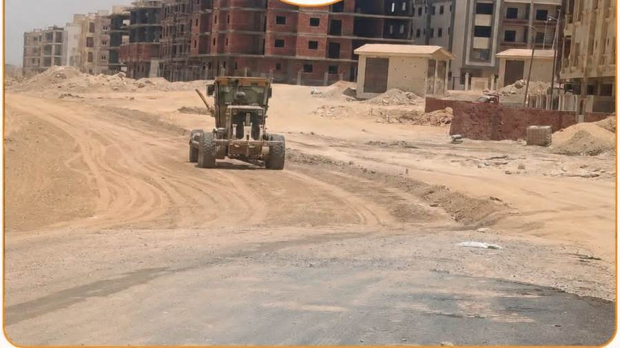 جهاز القاهرة الجديدة يواصل تطوير شبكة الطرق 