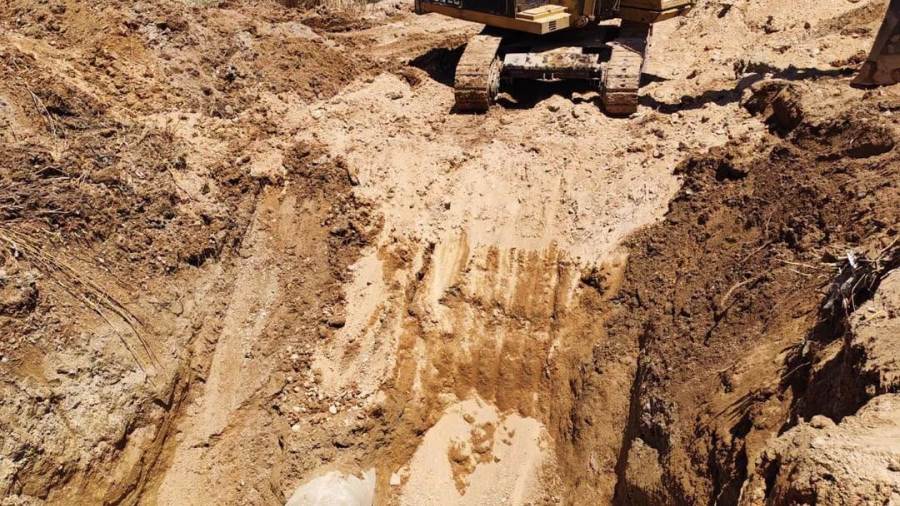 جهاز أسيوط الجديدة يجري أعمال صيانة ورفع كفاءة وتطوير خط المياه الرئيسي