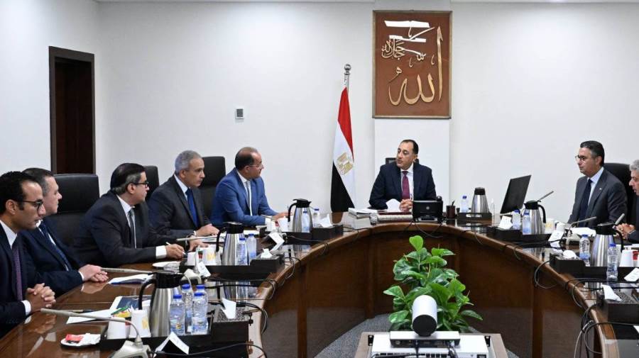 «مدبولي» يناقش خطط تطبيق المنظومة الجديدة للدعم النقدي السلعي