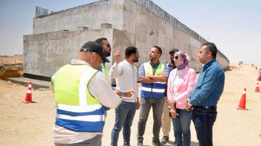 المهندسة أسماء مخلوف تتابع تنفيذ محطة تخفيض ضغوط الغاز ومحولات السويس الجديدة