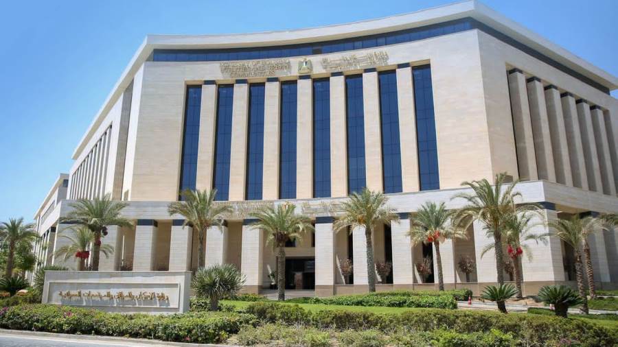 وزيرة الإسكان تتابع تنفيذ مشروعات البنية الأساسية والطرق بتوسعات الشيخ زايد