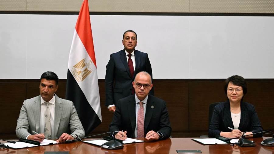 شراكة "مصرية- صينية" لإنشاء قاعدة لتخطيط وإنشاء مصانع السيارات