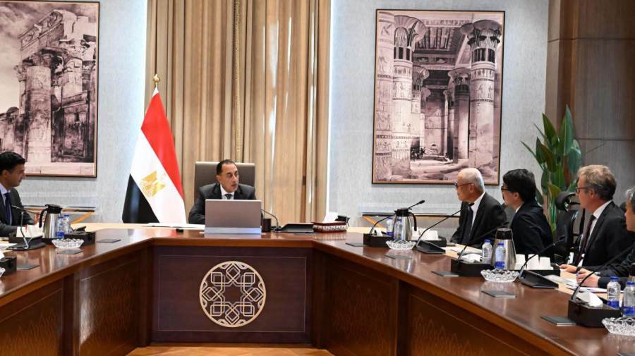 "مدبولي" يبحث مع مجموعة"تويوتا" اليابانية خطة توسعاتها في مصر 