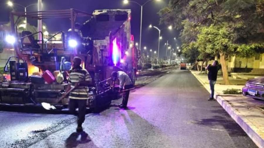 جهاز بنى سويف الجديده يواصل أعمال تطوير ورفع كفاءة الطرق