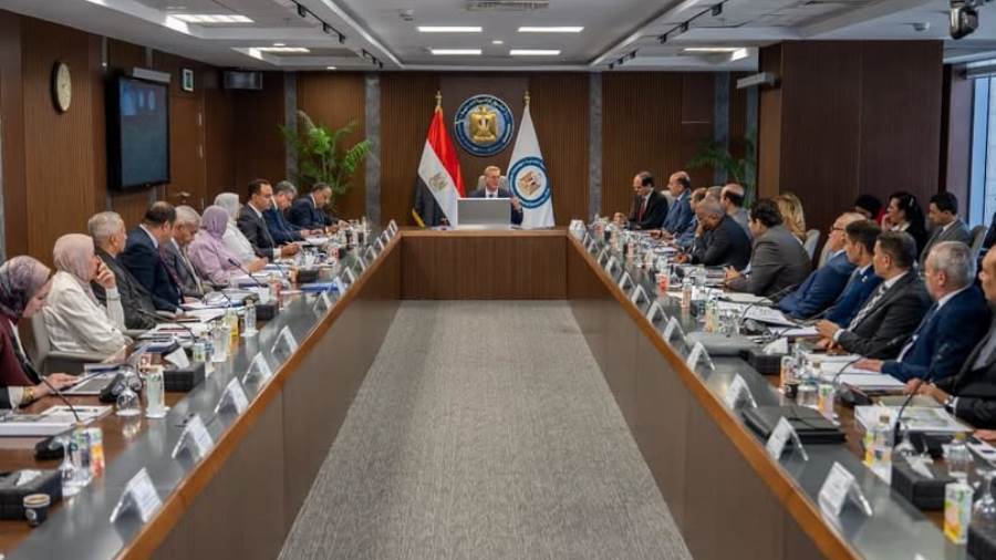 باحتياطي 6 تريليونات قدم.. حفر 16 بئرًا استكشافيةً جديدةً للغاز بمصر