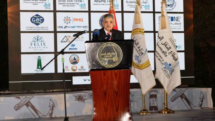 الفريق أسامة ربيع: قناة السويس آمنة وحركة الملاحة منتظمة