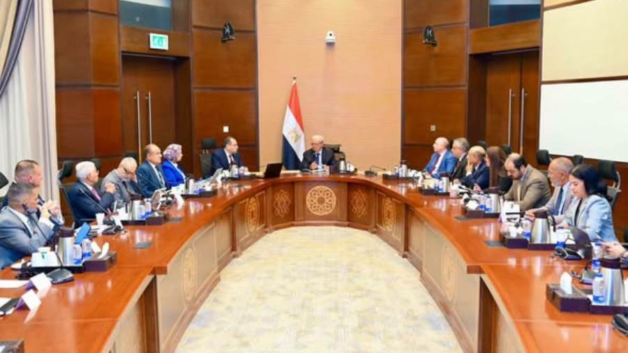 نائب رئيس الوزراء: المشروع القومي للغزل والنسيج نقلة نوعية في الصناعة