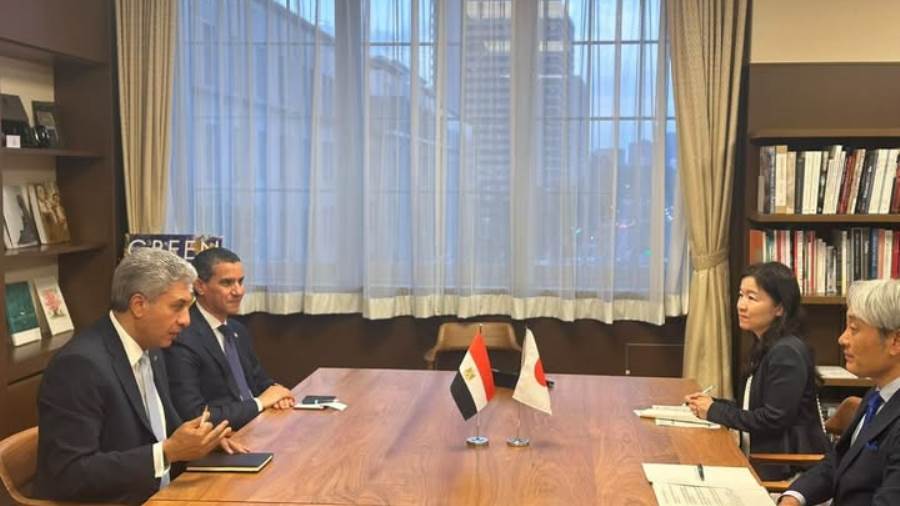 وزير السياحة والآثار يلتقي مفوض الشئون الثقافية بالحكومة اليابانية