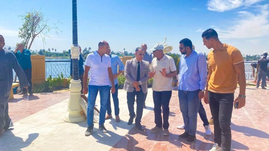  رئيس جهاز تعمير البحر الأحمر يتفقد مشروع تطوير كورنيش النيل بأرمنت
