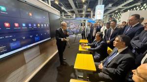 وزير الصحة ومسئولي شركة هواوي يبحثان التعاون في التكنولوجيا الطبية