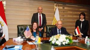 الطيران: منحة أمريكية لتزويد مطار القاهرة بأجهزة متقدمة للفحص الأمني