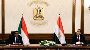مصر والسودان يؤكدان على تعزيز التعاون بما يحقق المصالح المشتركة 