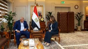 د.منال عوص تتابع مع محافظ مطروح عدداً من الملفات الخدمية و التنموية