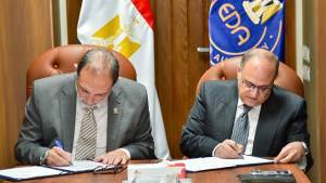 «هيئة الدواء» توقع بروتوكول تعاون مع «سلامة الغذاء» لتعزيز التكامل الرقابي