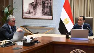 "مدبولي": نفذنا 378 مشروعًا صناعيا لوجستيا وطورنا 14 مشروعًا للموانئ البحرية بقناة السويس